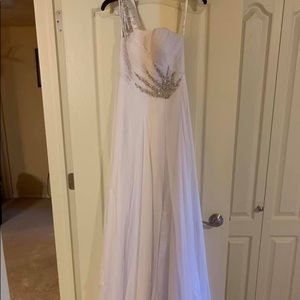 Prima Donna Collection Evening Gown